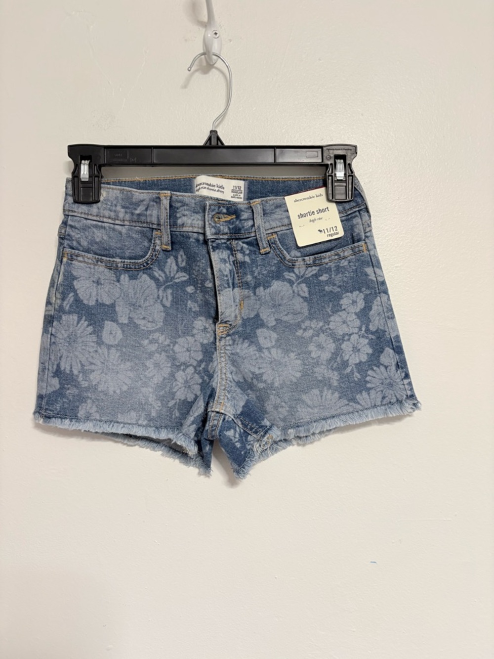 NWT Abercrombie girl shorts